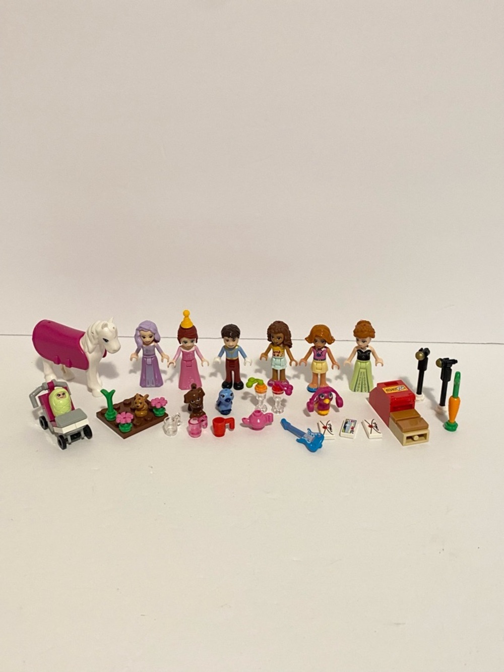Lego Friends Heartland Mini Figures Disney Frozen Horse Accessories Loose Bundle